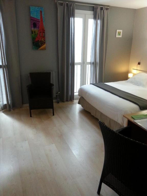 Hotel Du Lion D'Or Marmande Buitenkant foto