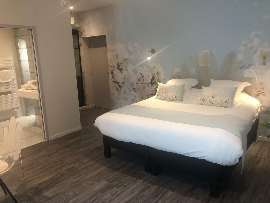 Hotel Du Lion D'Or Marmande Buitenkant foto