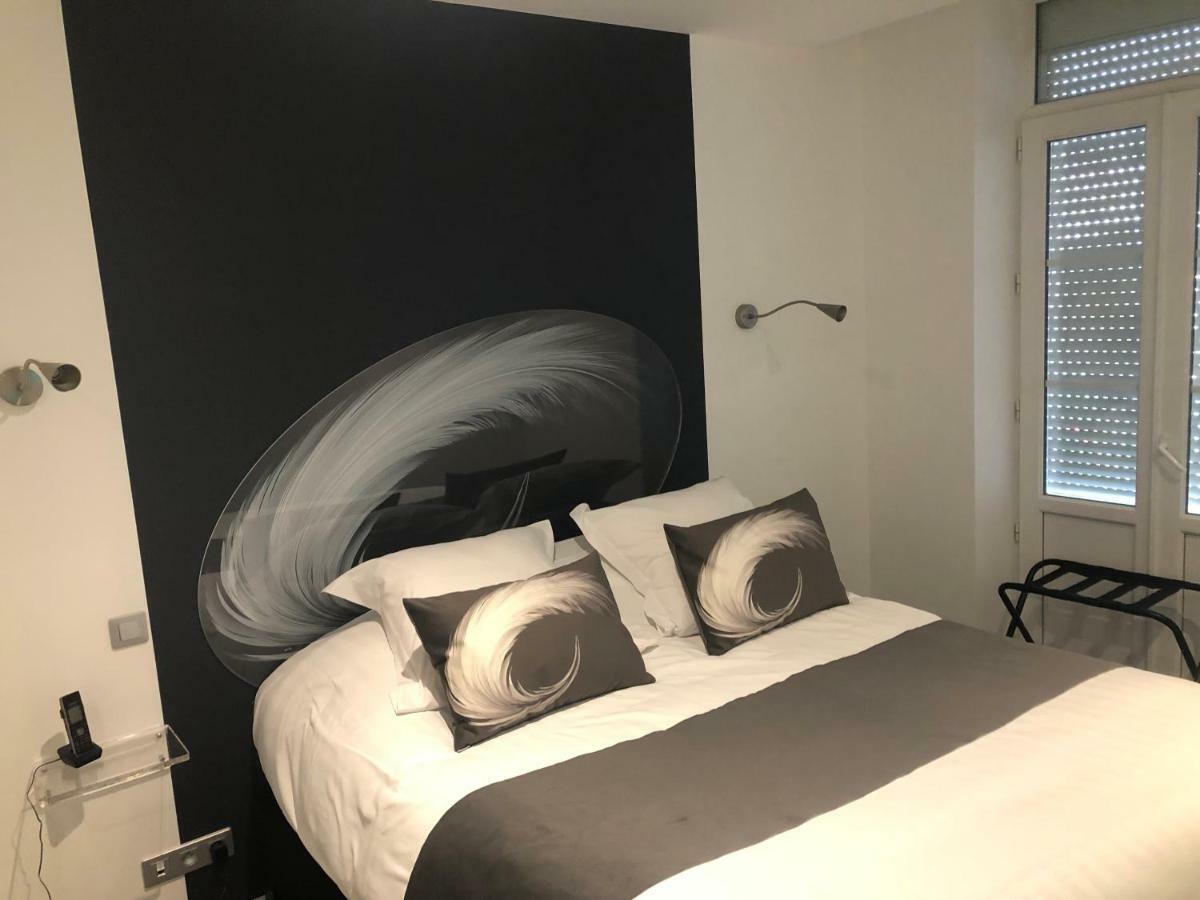 Hotel Du Lion D'Or Marmande Buitenkant foto