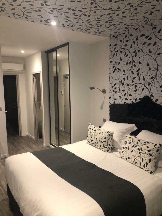 Hotel Du Lion D'Or Marmande Buitenkant foto